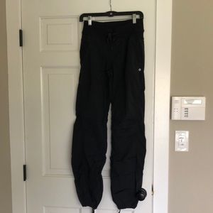 Lulu athletic pants